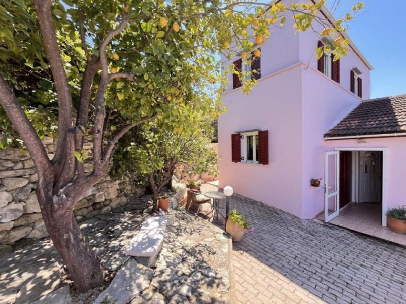 Gavalochori Kreta: Steinvilla mit Gästeapartment in Gavalochori zu verkaufen Haus kaufen